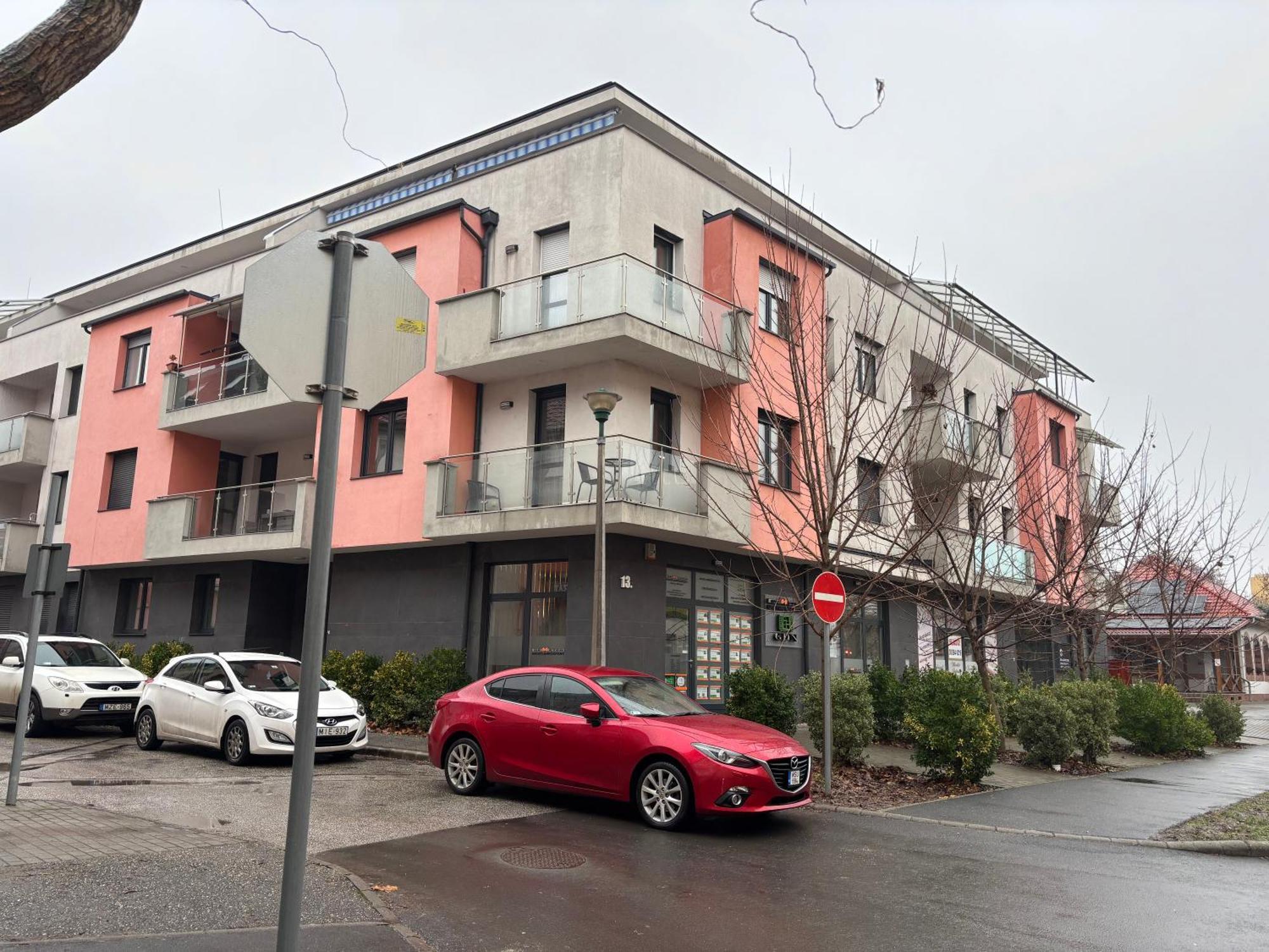 Pizza Tabor Apartman Мисколк Екстериор снимка